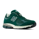 New Balance M2002